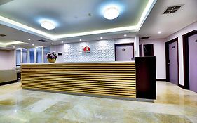 Megaboom City Hotel